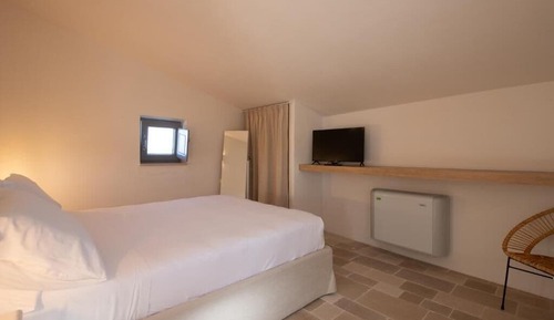 Suite, Valley View