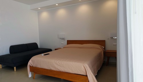 Deluxe Studio, Jetted Tub, Sea View