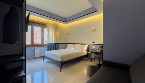 Comfort Quadruple Room, Private Bathroom, City View