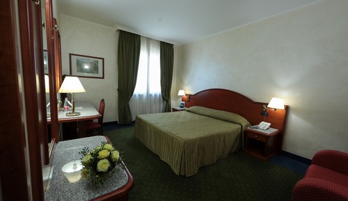 Classic Double Room Single Use, 1 King Bed
