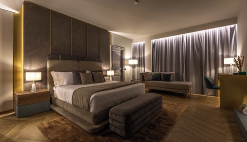Deluxe Studio Suite