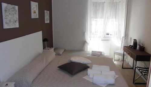 Comfort Room, Patio