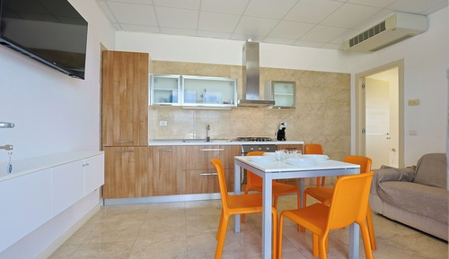 Comfort Suite, Kitchen, Garden View