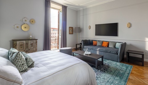 Deluxe Studio Suite, Balcony, City View