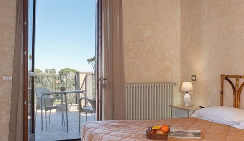 Basic Room, Garden View