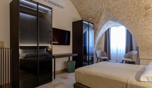 Superior Suite, City View