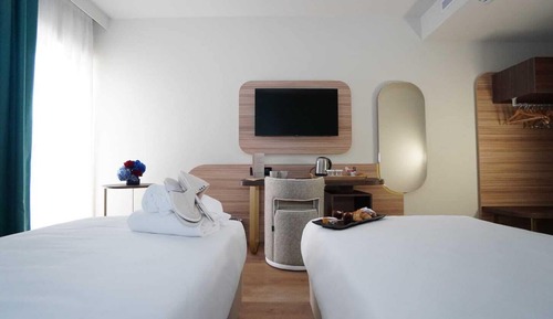 Superior Triple Room, Balcony