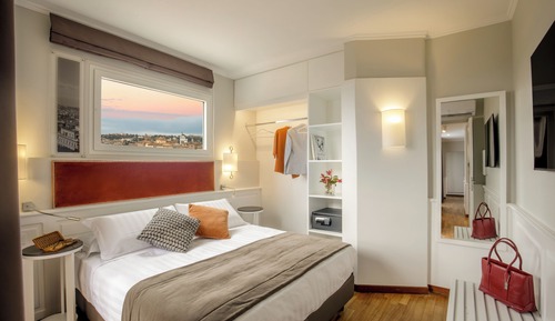 Penthouse, 2 Bedrooms, City View