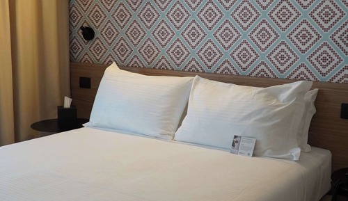 Family Room, 1 Queen Bed, Non Smoking (with Sofabed)