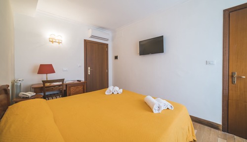 Classic Double or Twin Room
