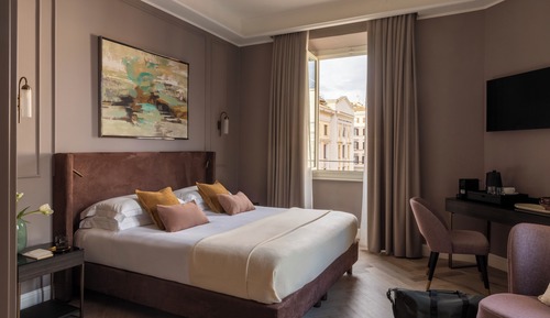 Deluxe Double or Twin Room