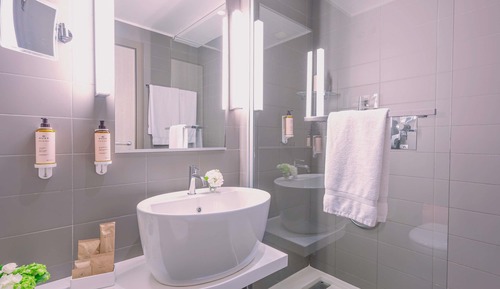Privilege, Double Room