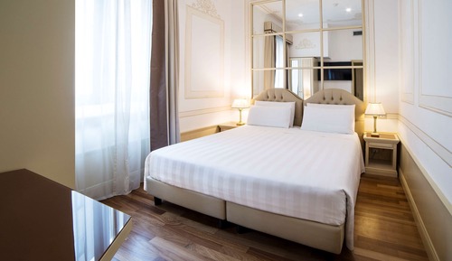 Premium Room
