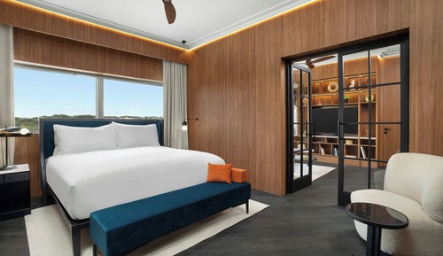 Junior Suite, 1 King Bed with Sofa bed