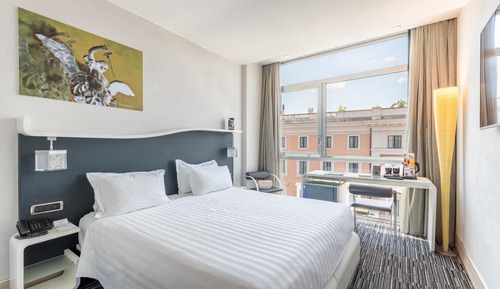 Comfort Room, 1 King Bed, Smoking (Twin bed on request)