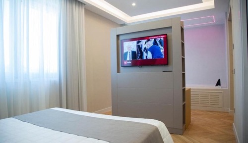 Junior Suite, Balcony, Hill View