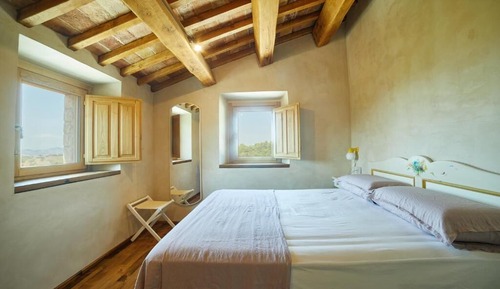 Deluxe Quadruple Room, Garden View