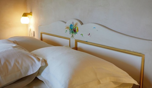 Classic Double Room, Garden View