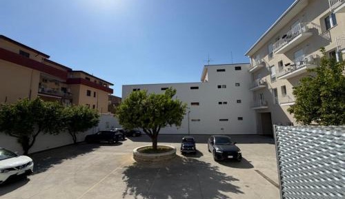 Two-Bedroom Deluxe Apartment with Balcony