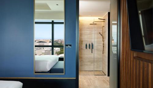 Junior King Suite - Lounge Access