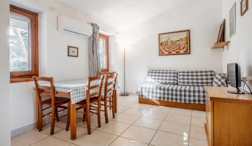 One-Bedroom Apartment with Garden View