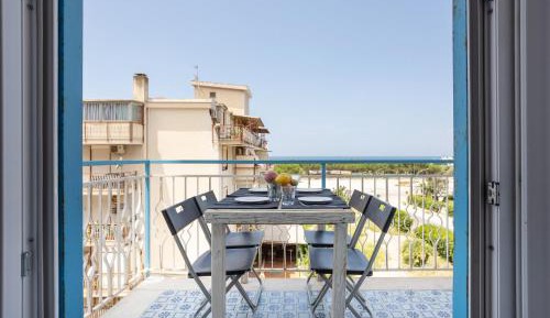 Two-Bedroom Deluxe Apartment with Ocean View