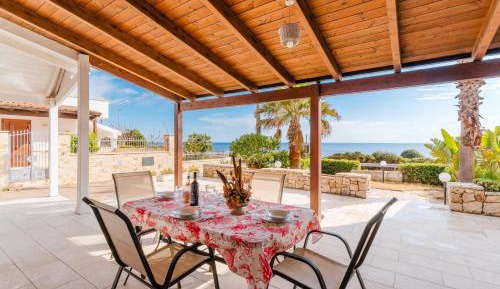 Two-Bedroom Deluxe Apartment with Ocean View