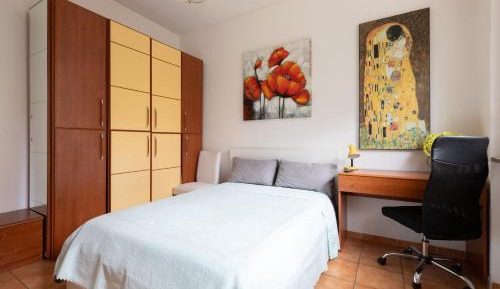 Two-Bedroom Deluxe Apartment