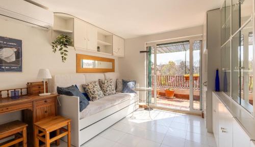 One-Bedroom Apartment with Terrace