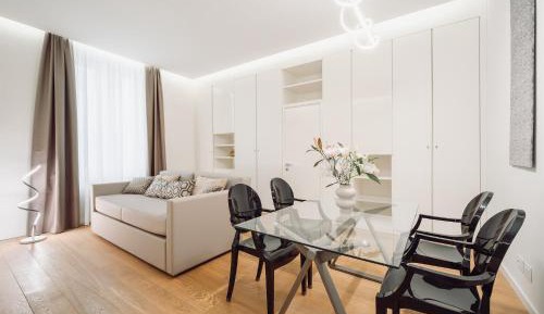 One-Bedroom Deluxe Apartment
