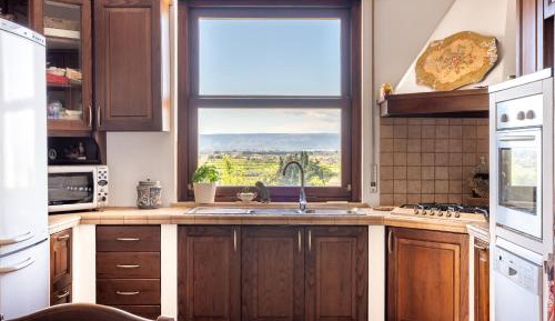 One-Bedroom Apartment with Terrace