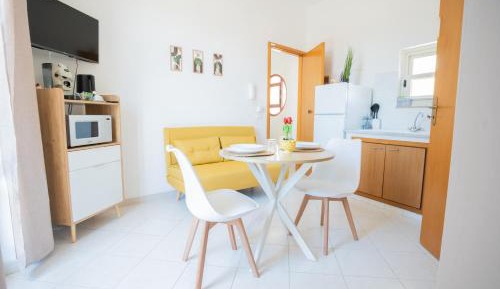 One-Bedroom Apartment with Sea View and Terrace