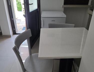 Deluxe Room (2 Adults + 1 Child)
