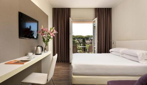 Deluxe Double or Twin Room with Terrace