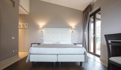Suite with Balcony
