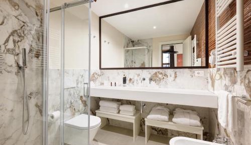 Suite (4 Adults)