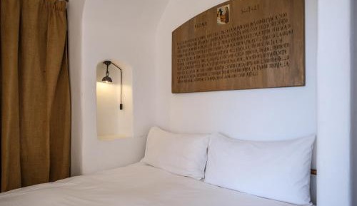 Deluxe Double or Twin Room with Mountain View