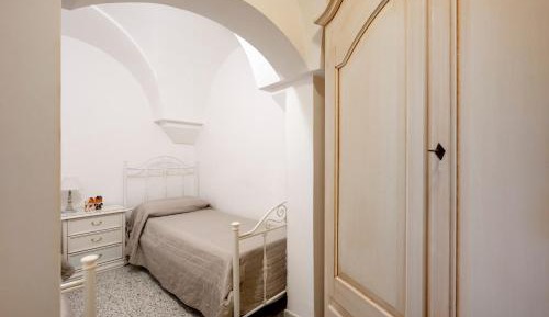 Superior One-Bedroom Apartment with Balcony