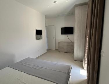 Two-Bedroom Deluxe Apartment