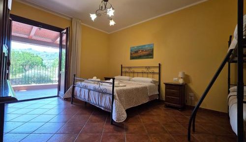 Quadruple Room with Private Bathroom