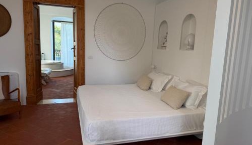 King Suite with Spa Bath