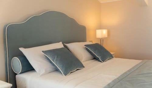 Deluxe Family Suite