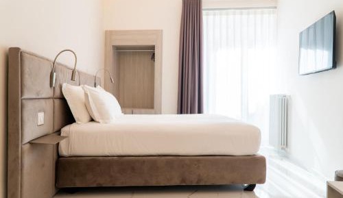 Double or Twin Room with Private Bathroom