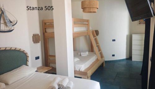Deluxe Quadruple Room
