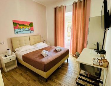 Large Double or Twin Room