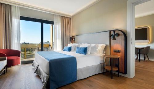 Junior Suite with Balcony