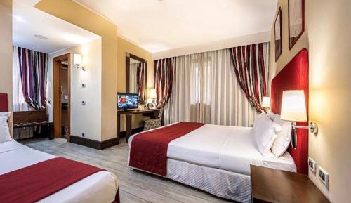 Triple Room