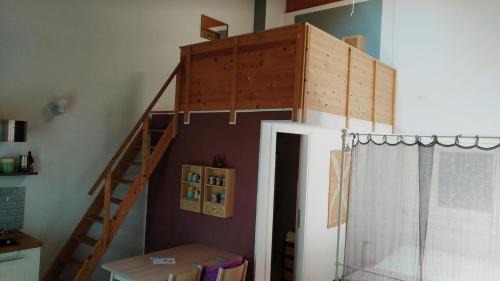 Apartment with Garden View