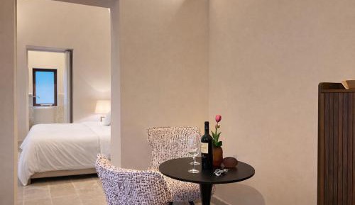 Queen Room with Garden View
