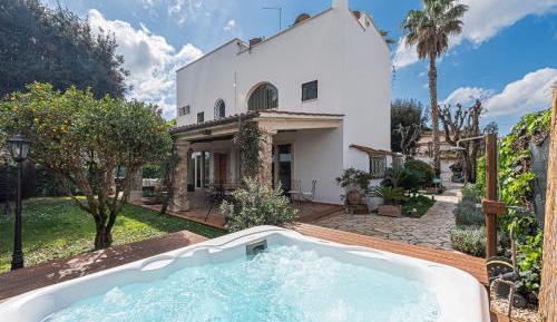 Deluxe Villa